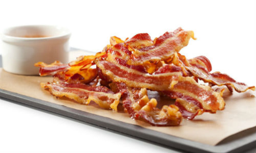 Bacon hay còn gọi là thịt xông khói