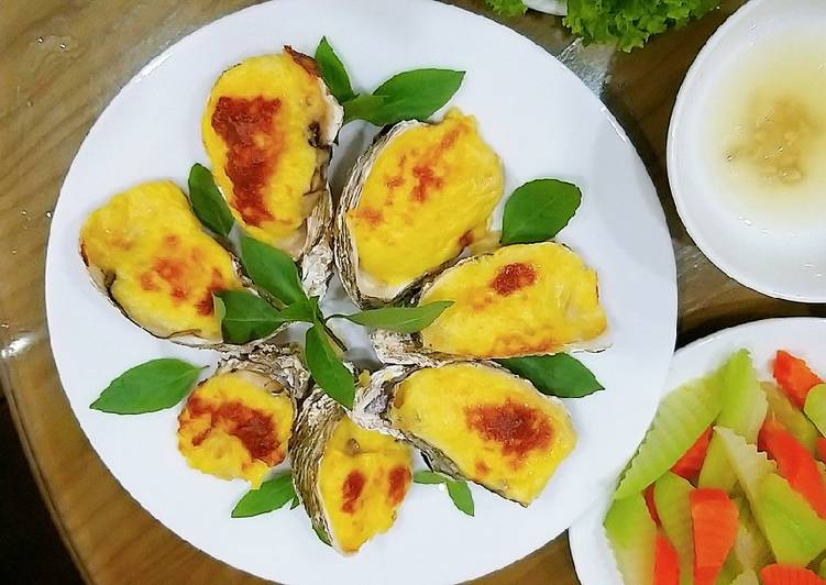 Hàu nướng phô mai - món ăn siêu thơm ngon khiến nhiều “tín đồ hải sản” phát cuồng