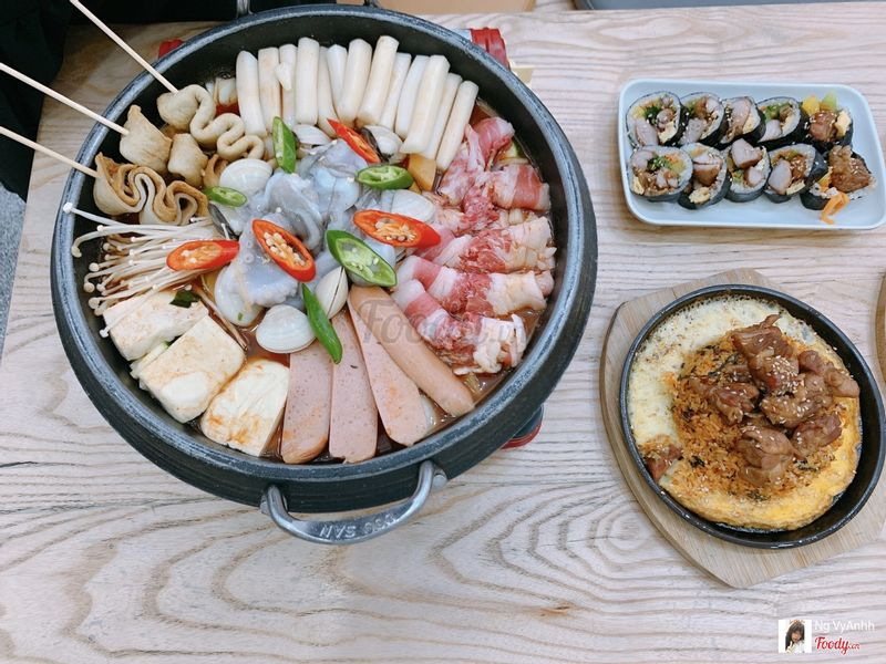 Maru Korean food & Dessert