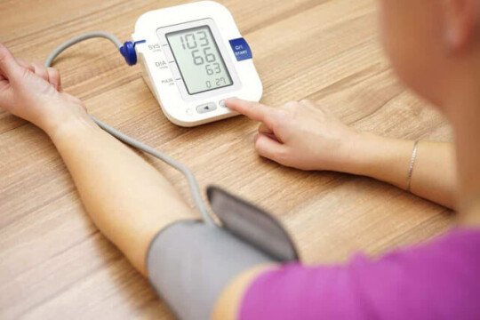 Review Top 5 máy đo huyết áp điện tử hiện đại - trợ thủ cho người cao huyết áp